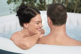Vířivka Bestway Lay-Z-Spa® Ibiza AirJet 6002U 

 obrázek produktu 20 z 35