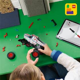 Stavebnice LEGO® Technic 42200 Monster Jam™ ThunderROARus™ s natahovacím motorem 

 obrázek produktu 8 z 9
