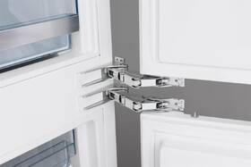 Chladnička s mrazničkou Gorenje NRKI518EA1 bílá barva
