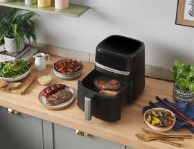 Fritéza horkovzdušná RUSSELL HOBBS 27620-56, 5,5 l černá

 obrázek produktu 12 z 18