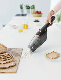 Tyčový vysavač Electrolux EERC73EB černý

 obrázek produktu 3 z 6