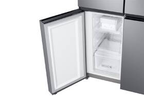 Americká lednice Samsung RF48A401EM9/EO stříbrná

 obrázek produktu 7 z 10
