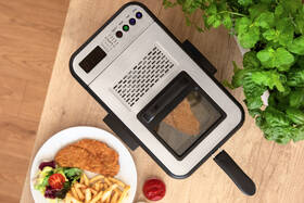 Fritéza Sencor SFR 8200SS 

 obrázek produktu 10 z 13