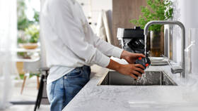 Espresso De'Longhi ECAM 220.31 SSB černá barva
