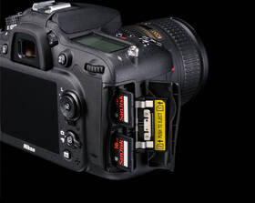 Digitální fotoaparát Nikon D7100 + 18-105 AF-S DX VR černý

 obrázek produktu 9 z 27