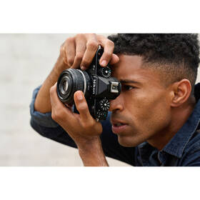 Digitální fotoaparát Nikon Z f + 40 mm SE černý

 obrázek produktu 12 z 12