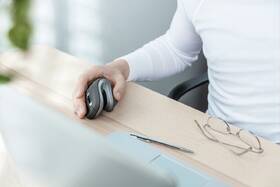 Myš Trust vertikální Verro Ergonomic černá

 obrázek produktu 14 z 15