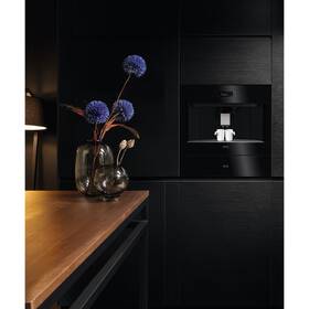 Vestavné espresso AEG KKB894500B černá barva
