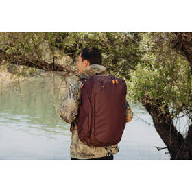 Batoh Peak Design Travel Backpack 45L vínový

 obrázek produktu 5 z 9