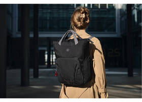Taška Wenger Motion Vertical Tote 15,6" černá

 obrázek produktu 8 z 9