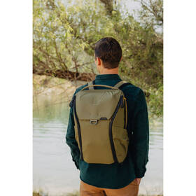 Batoh Peak Design Everyday Backpack 20L (v2) khaki

 obrázek produktu 6 z 9