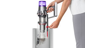  Dyson V11 Total Clean Tactial 

 obrázek produktu 17 z 22
