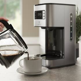 Kávovar Electrolux E5CM1-6ST 

 obrázek produktu 7 z 9
