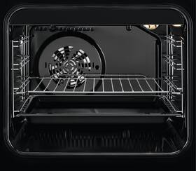 Kombinovaný sporák Electrolux EKK64981OX nerez

 obrázek produktu 3 z 10