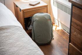 Batoh Peak Design Travel Backpack 30L zelený

 obrázek produktu 10 z 14