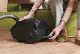 Podlahový vysavač Hoover HE105HM 011 HE1 černá barva
