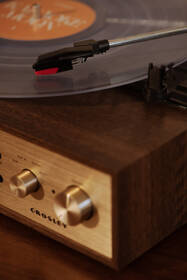 Gramofon Crosley Miles hnědý

 obrázek produktu 8 z 15