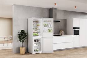 Chladnička s mrazničkou Whirlpool W7X 82O W bílá

 obrázek produktu 10 z 13
