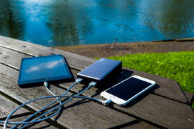 Powerbanka Verbatim 20000 mAh, USB-C PD, QC 3.0 stříbrná

 obrázek produktu 4 z 9