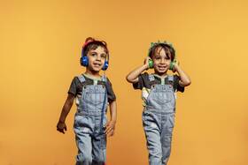 Sluchátka iFrogz Little Rockerz Costume - Medvídek 

 obrázek produktu 9 z 10