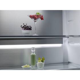 Americká lednice AEG RMB952E6VU nerez

 obrázek produktu 3 z 9
