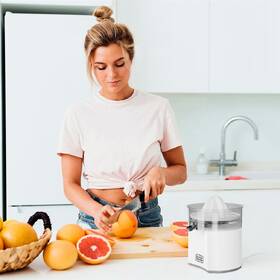 Lis na citrusy Black+Decker BXCJ40E bílý

 obrázek produktu 3 z 4