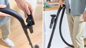 Podlahový vysavač Bosch BGB38RD2 

 obrázek produktu 1 z 14