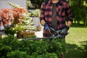 Nůžky na živý plot Gardena EasyCut 45/18V (bez baterie) 14734-55 

 obrázek produktu 4 z 4