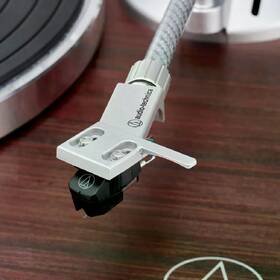 Gramofon Audio-technica AT-LPW50BTRW hnědý

 obrázek produktu 4 z 8