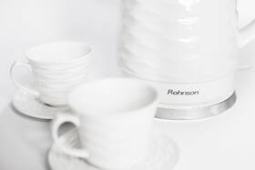 Rychlovarná konvice Rohnson R-7803 bílá

 obrázek produktu 3 z 8