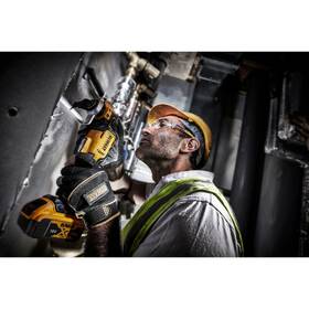 Multibruska Dewalt DCS356P2 (s baterií) 

