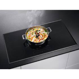 Sklokeramická varná deska AEG HRE95770FB černá

 obrázek produktu 3 z 7