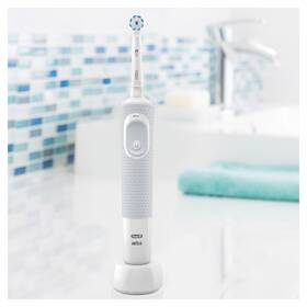 Zubní kartáček Oral-B White Sensitive 

 obrázek produktu 4 z 9