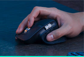 Myš Logitech MX Master 3S SE Performance - BT edition grafitová

 obrázek produktu 5 z 7