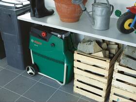Drtič zahradního odpadu Bosch AXT 25 TC, zahradní černý/zelený

 obrázek produktu 2 z 3