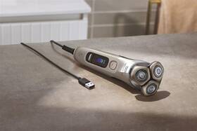 Holicí strojek Philips XP9403/31 bílý/zlatý

 obrázek produktu 22 z 23