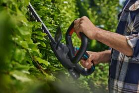 Nůžky na živý plot Gardena EasyCut 55/18V (bez baterie) 14735-55 

 obrázek produktu 3 z 4