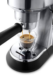 Pákový kávovar De'Longhi EC 685.M stříbrná barva
