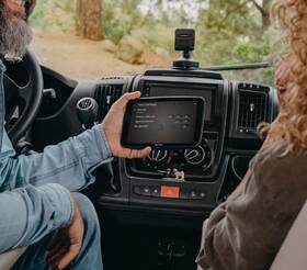 Navigační systém GPS Tomtom GO Camper Max 700 Premium Pack černá

 obrázek produktu 5 z 8