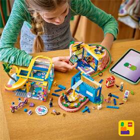 Stavebnice LEGO® Friends 42689 Klubovna pro kamarády v městečku Heartlake 

 obrázek produktu 5 z 8