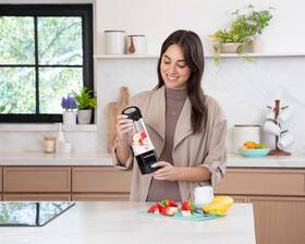 Stolní mixér Nutribullet NBP003B černý

 obrázek produktu 7 z 11