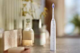 Zubní kartáček Philips HX7410/02 bílý

 obrázek produktu 9 z 16
