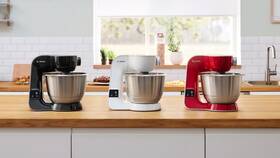 Kuchyňský robot Bosch MUM5XC4E černá barva
