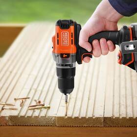 Vrtací šroubovák Black-Decker BCD383D1XC-QW (s baterií) 

 obrázek produktu 2 z 4
