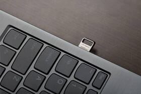 USB Flash Kingston DataTraveler Micro Metal 128GB stříbrný

 obrázek produktu 3 z 5