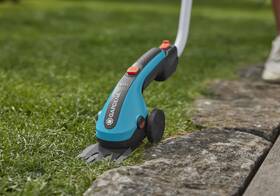 Nůžky na trávu Gardena 9884-20 (s baterií) 

 obrázek produktu 1 z 4