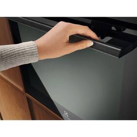 Trouba Electrolux EOF7P86H2 černá

 obrázek produktu 5 z 8