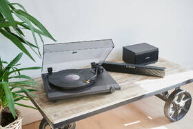 Gramofon Thomson TT700 černý

 obrázek produktu 12 z 14