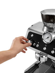 Espresso De'Longhi EC9335.M 

 obrázek produktu 9 z 34