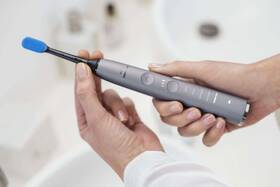 Zubní kartáček Philips HX9924/47 stříbrný

 obrázek produktu 5 z 24